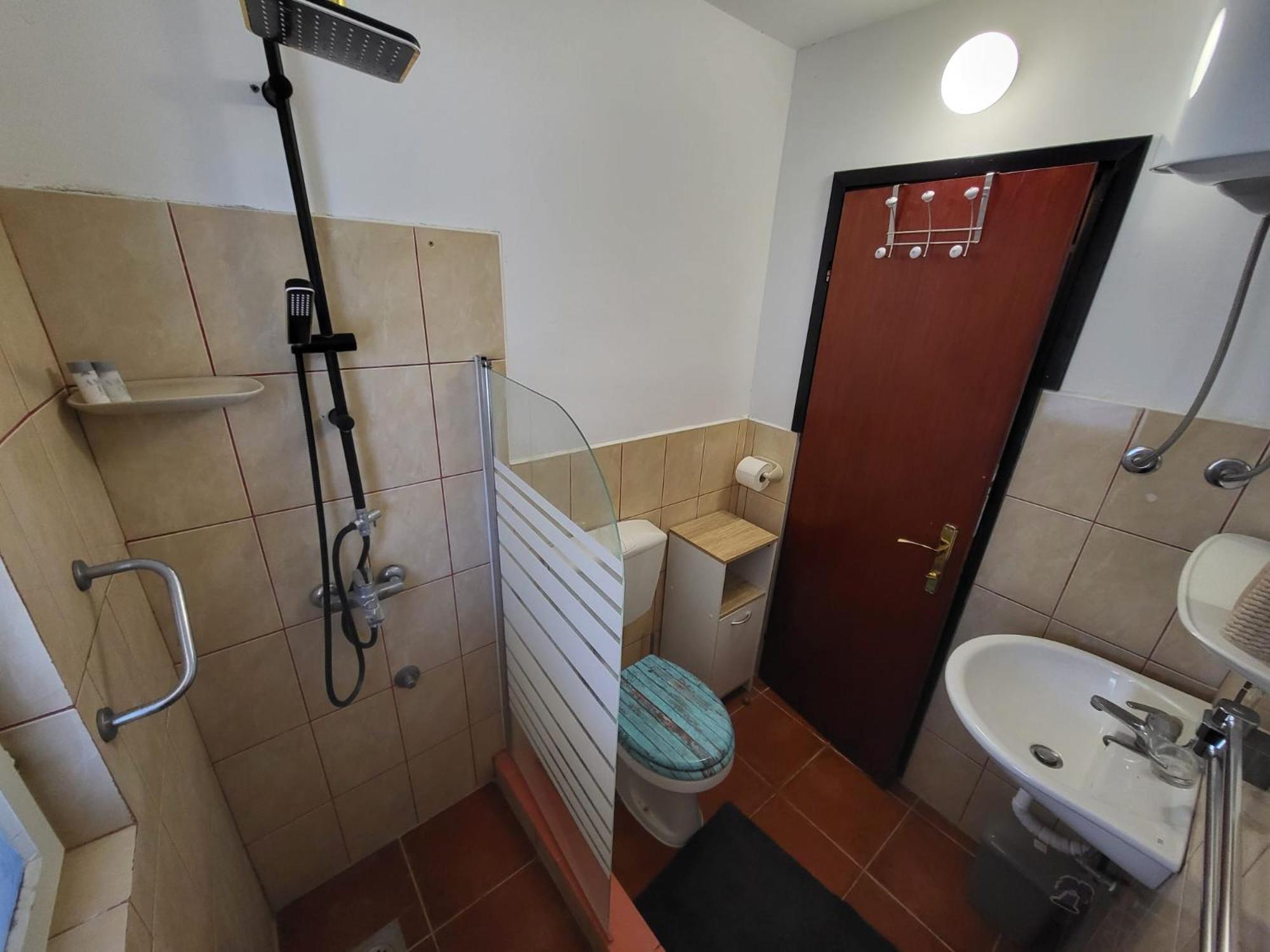 טרוגיר Apartment Bunjo'S Beach House מראה חיצוני תמונה