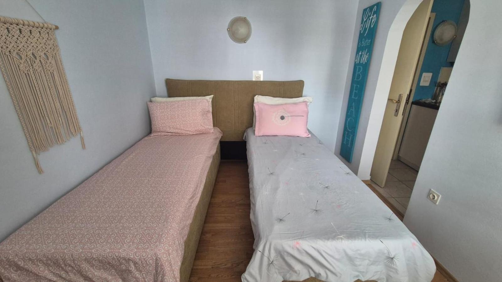 טרוגיר Apartment Bunjo'S Beach House מראה חיצוני תמונה